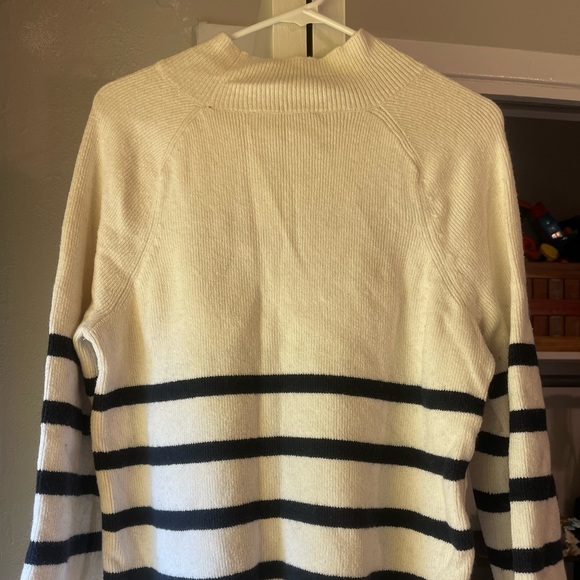 Loft sweater - Picture 3 of 5